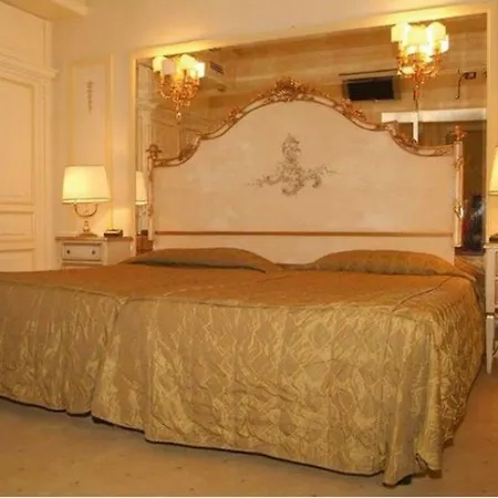 Ξενοδοχείο Champagne Garden 4*