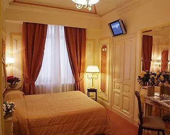 Hotel Champagne Garden 4*
