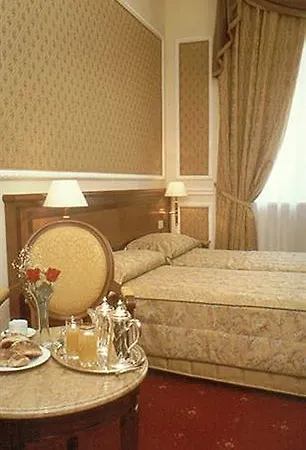Champagne Garden 4*