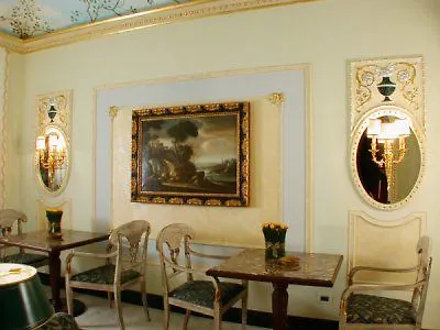 Champagne Garden فندق 4*